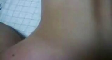 গভীর গলা হিন্দি এইচডি সেক্স ভিডিও সহ প্রাকৃতিক স্লাট