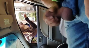 আঁটসাঁট জিন্স পরা একটি স্লাট অ্যাড্রিয়ানা লুনা স্পুড মিক সানি লিওনের সেক্স ভিডিও এইচডি ব্লুকে বিয়ে করেছে।