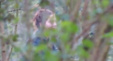 সৎমা তার সৎপুত্রের কাছে শুয়ে পড়ে এবং তার ওপেন সেক্স ভিডিও এইচডি খালি গুদ দিয়ে অর্থ প্রদান করে