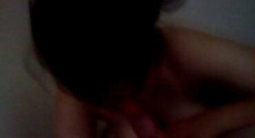 ক্যাটি স্কাই তার প্রেমিককে জানালা দিয়ে ঢুকতে দেয় এবং দম্পতি রান্নাঘরে চুদেছিল। সেক্স এইচডি ভিডিও