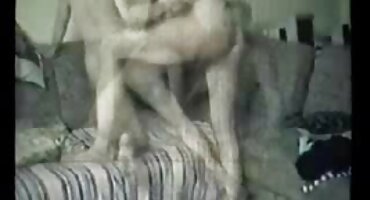 নিগ্রো তার স্বামীর সামনে একটি এলোমেলো ভগ ফাঁপা করে এইচডি বিএফ সেক্সি