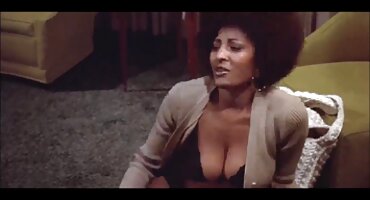 রাস্তার এক বদমাশ একজন স্প্যানিয়ার্ড পাবলিক ভাবি সেক্স ভিডিও এইচডি সেক্সের প্রস্তাব দিয়েছিল।