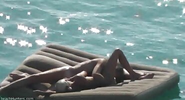 এমনকি ছুটিতেও, একজন বিপর্যস্ত মা তার যুবক হিন্দি সেক্স ভিডিও এইচডি ছেলের লিঙ্গ থেকে নামবেন না।