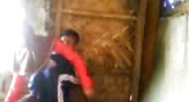 দাড়িওয়ালা ভাই তার বোনের বাড়ার টুপিতে একটি বাংলা সেক্সি ভিডিও এইচডি সদস্য লাগিয়েছে।