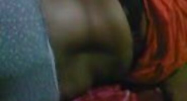 এশিয়ান ছেলে একটি উচ্চ-গতির ভাইব্রেটর দিয়ে একটি রাশিয়ান সেক্সি বিএফ এইচডি কুত্তার যোনি ঘষে।