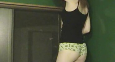 অবাধে শেষ হয় তার প্রিয়তমা স্ত্রীর গুদে ইংলিশ সেক্স ভিডিও এইচডি