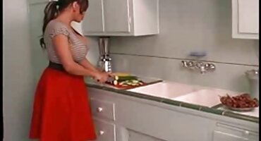 তিনি শিক্ষকের সেক্স ভিডিও এইচডি প্রতি তার ভালবাসা গোপন করেন না।