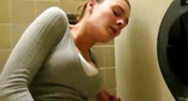 জার্মান জুলি স্টার নিজেকে সেক্স ভিডিও এইচডি একজন ধনী স্পনসর বলে মনে করেন।