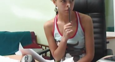 স্কাইলার স্নো গড়িয়ে গেল এবং ম্যাসেউর জান্ডারকে সানি লিওন এইচডি সেক্স ভিডিও তার গর্ত দেখাল।