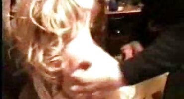 ফাকড কার্ভি মা ফুল এইচডি সেক্স ভিডিও