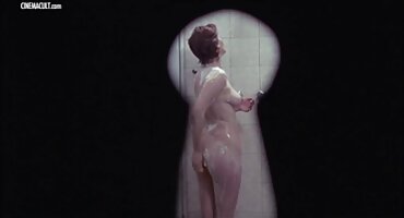 কিরা পার্বতীকে সেক্স ভিডিও এইচডি তিনটি স্টাড দিয়ে চোদার সময় চমত্কার ডবল অনুপ্রবেশ