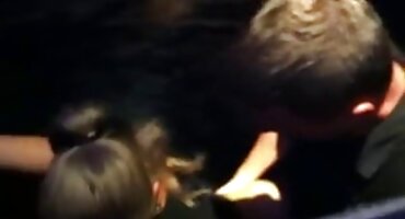 বক্সোমি ছানা এক লোকের এইচডি সেক্স ভিডিও সাথে মারধর করছে