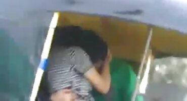 কেইরান গ্রুভি ক্লায়েন্ট রিনা স্কাইকে ম্যাসেজ টেবিলে একটি অর্গ্যাজম দিয়েছেন। সেক্স এইচডি ভিডিও