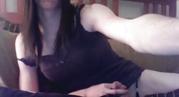 প্রেয়সী তার অতৃপ্ত প্রণয়ীকে ছিঁড়ে এইচডি হট সেক্স ভিডিও ফেলল