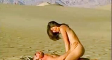 একটি ভাড়া বেঙ্গলি সেক্স ভিডিও এইচডি ম্যাসাজ রুমে সোফায় ড্যানির সাথে জাদা চোদাচুদি।