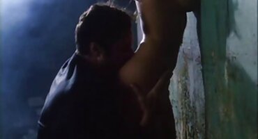 রোগা মেয়ে বান্ধবীর কোঁকড়া চুলের বয়ফ্রেন্ডকে রান্নাঘরে সেক্স করতে রাজি করলো সেক্স ভিডিও এইচডি 2019