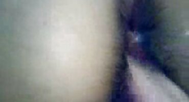 একটি তরুণ সেক্স এইচডি ভিডিও ভগ fucks