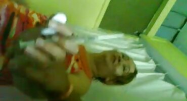 কলেজ থেকে স্নাতক হয়েছেন এবং তার সানি লিওনের সেক্স ভিডিও এইচডি সৎ মায়ের কাছ থেকে বোনাস পেয়েছেন।