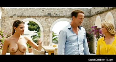 সৎভাই পিস্যুন দেখিয়েছে এবং বান্ধবীর সাথে সেক্স ভিডিও এইচডি ডাউনলোড স্বর্ণকেশী বোনকে চুদেছে।