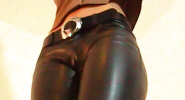 প্রতিবেশী একটি লাল এইচডি সেক্স ভিডিও ডট কম কেশিক মেয়েকে তার ফ্যালাসের উপর টেনে নিল।