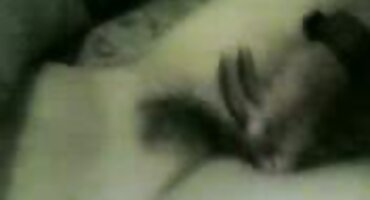 একটি মৃদু টাইট বেঙ্গলি এইচডি সেক্স ভিডিও পাছা মধ্যে